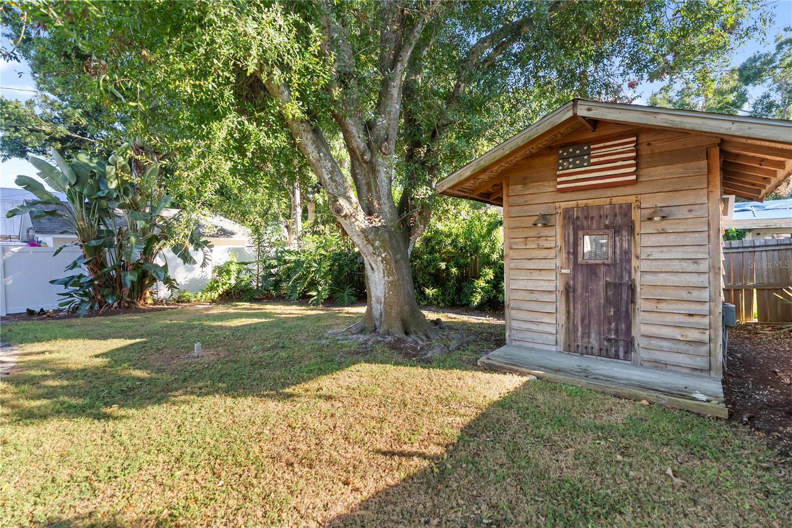 2530 Loma Linda, Sarasota, FL 34239