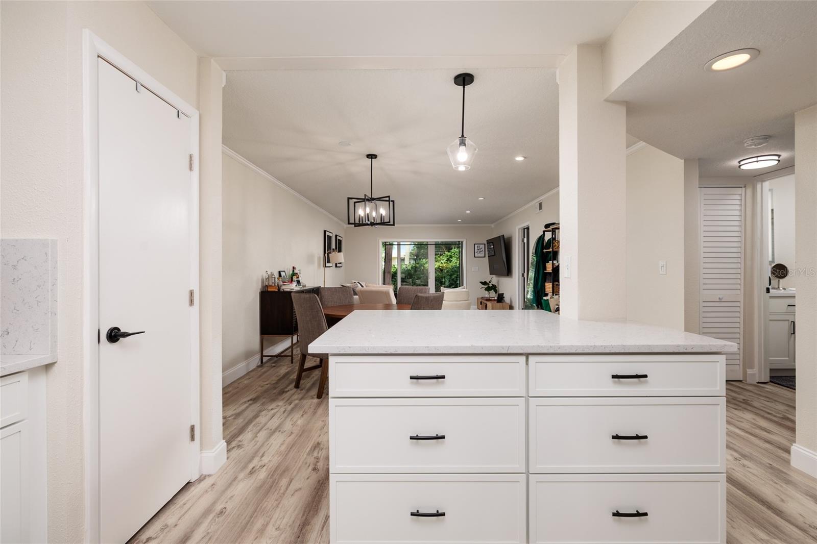 4595 Chancellor Unit 114, St Petersburg, FL 33703