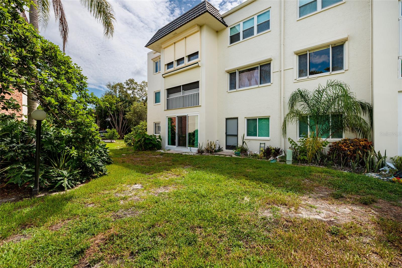 4595 Chancellor Unit 114, St Petersburg, FL 33703