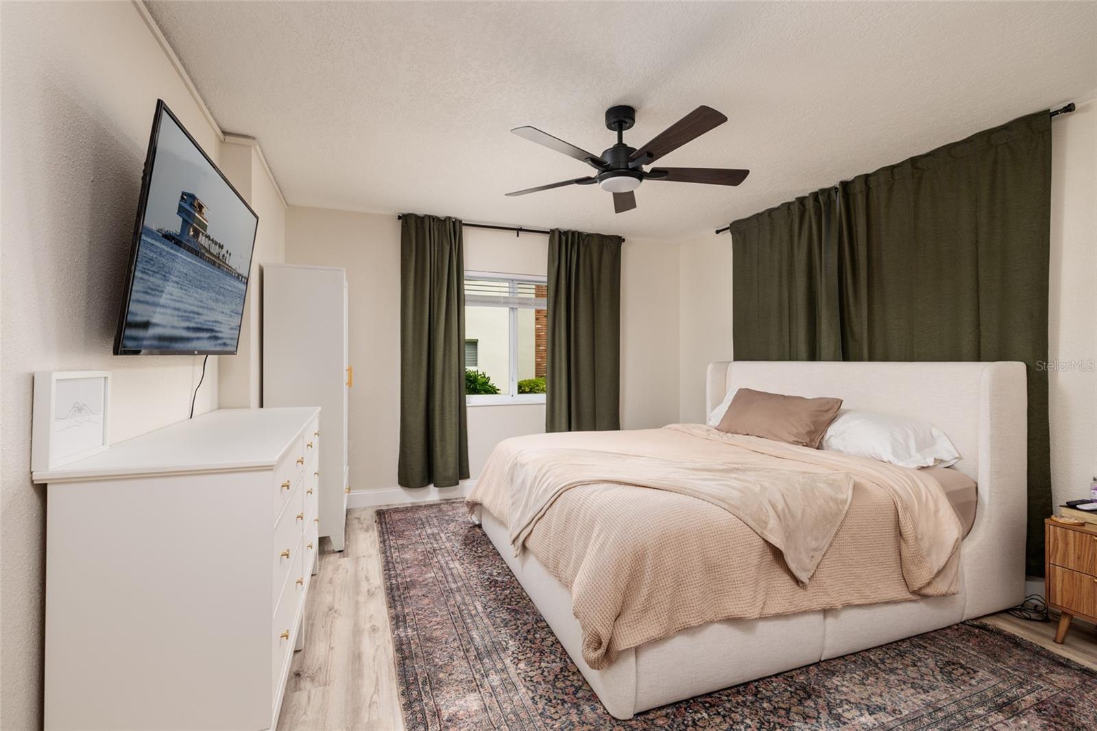 4595 Chancellor Unit 114, St Petersburg, FL 33703