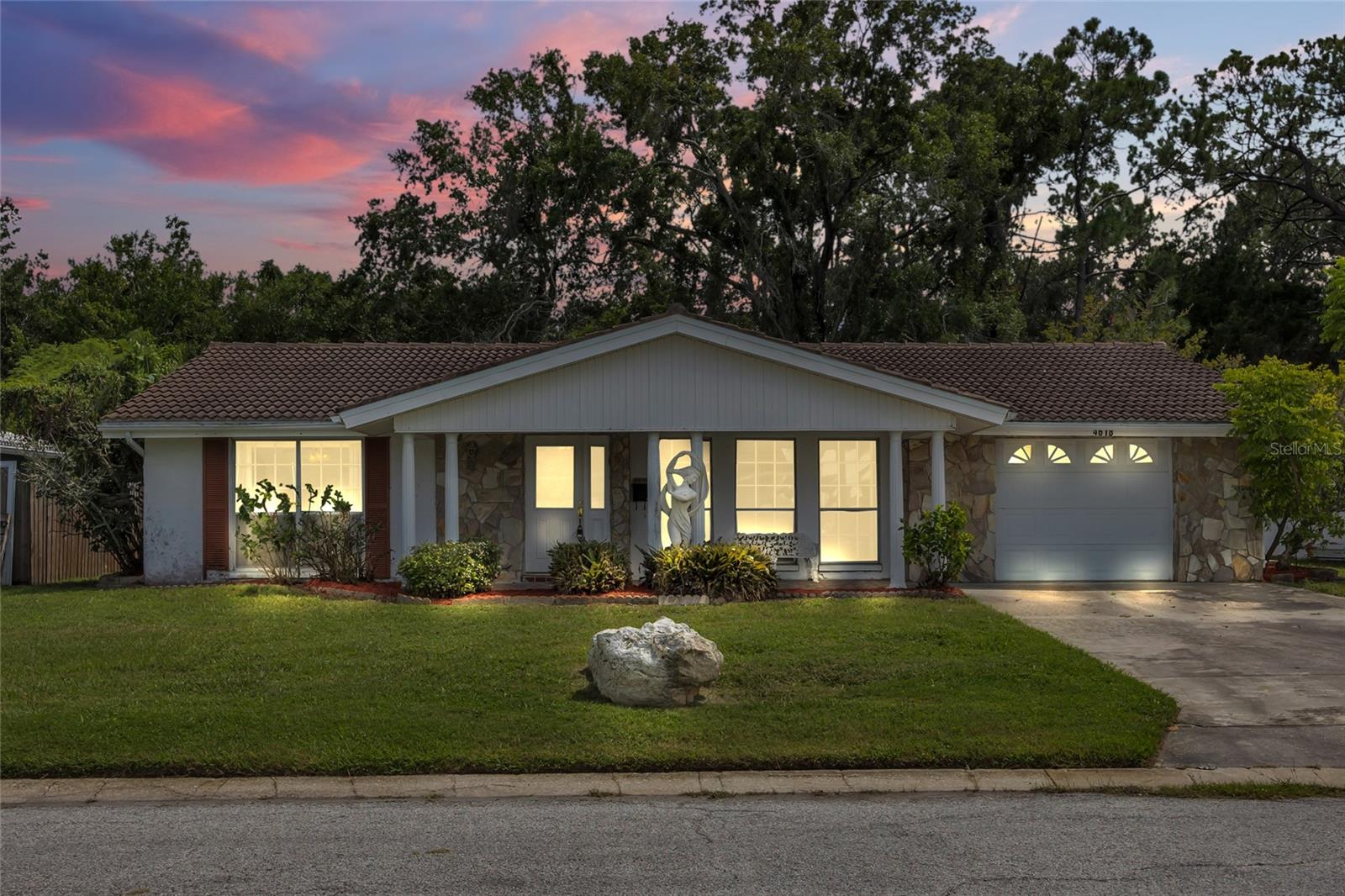 4618 Corner, New Port Richey, FL 34652