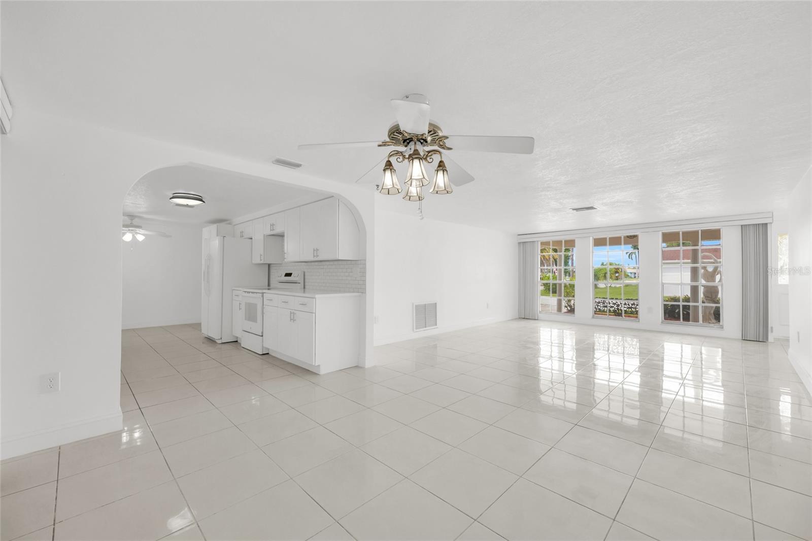 4618 Corner, New Port Richey, FL 34652