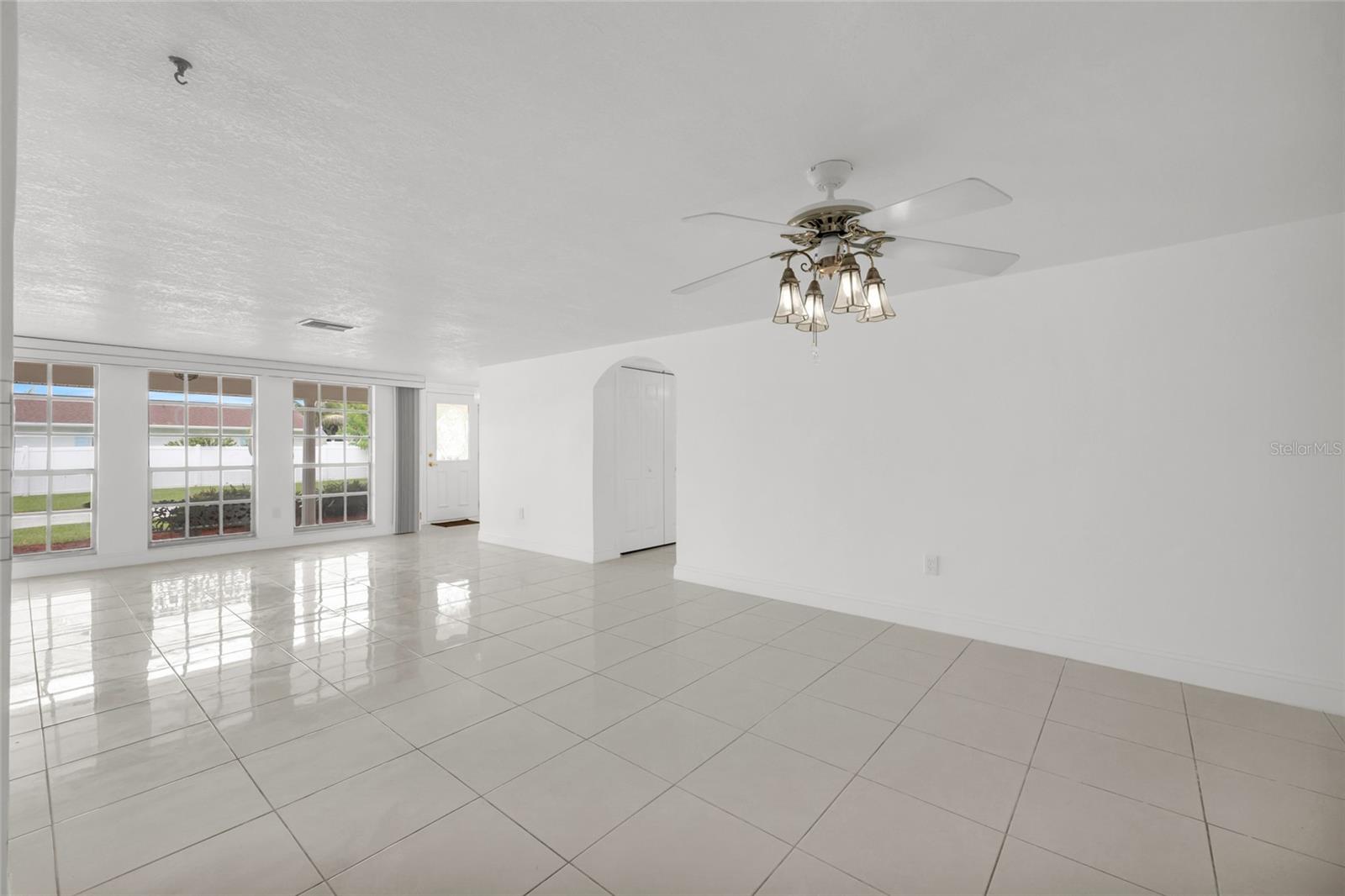 4618 Corner, New Port Richey, FL 34652