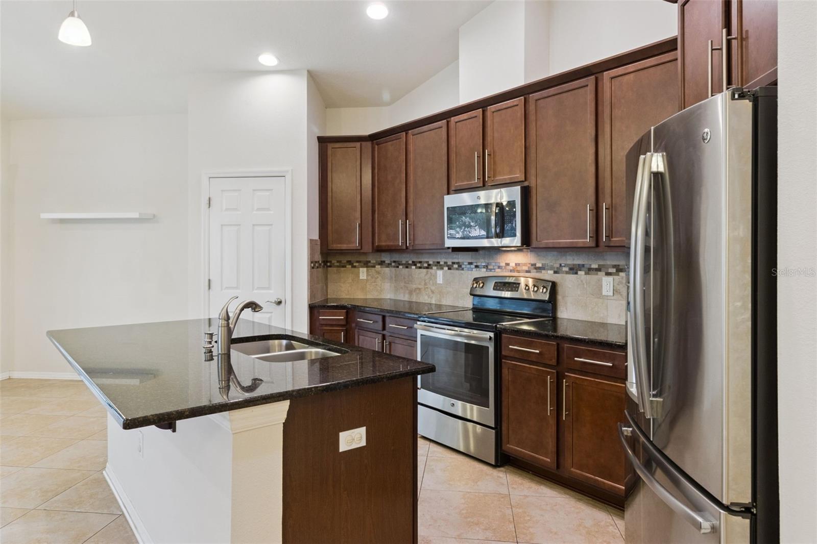 1799 Altavista, Lakeland, FL 33810