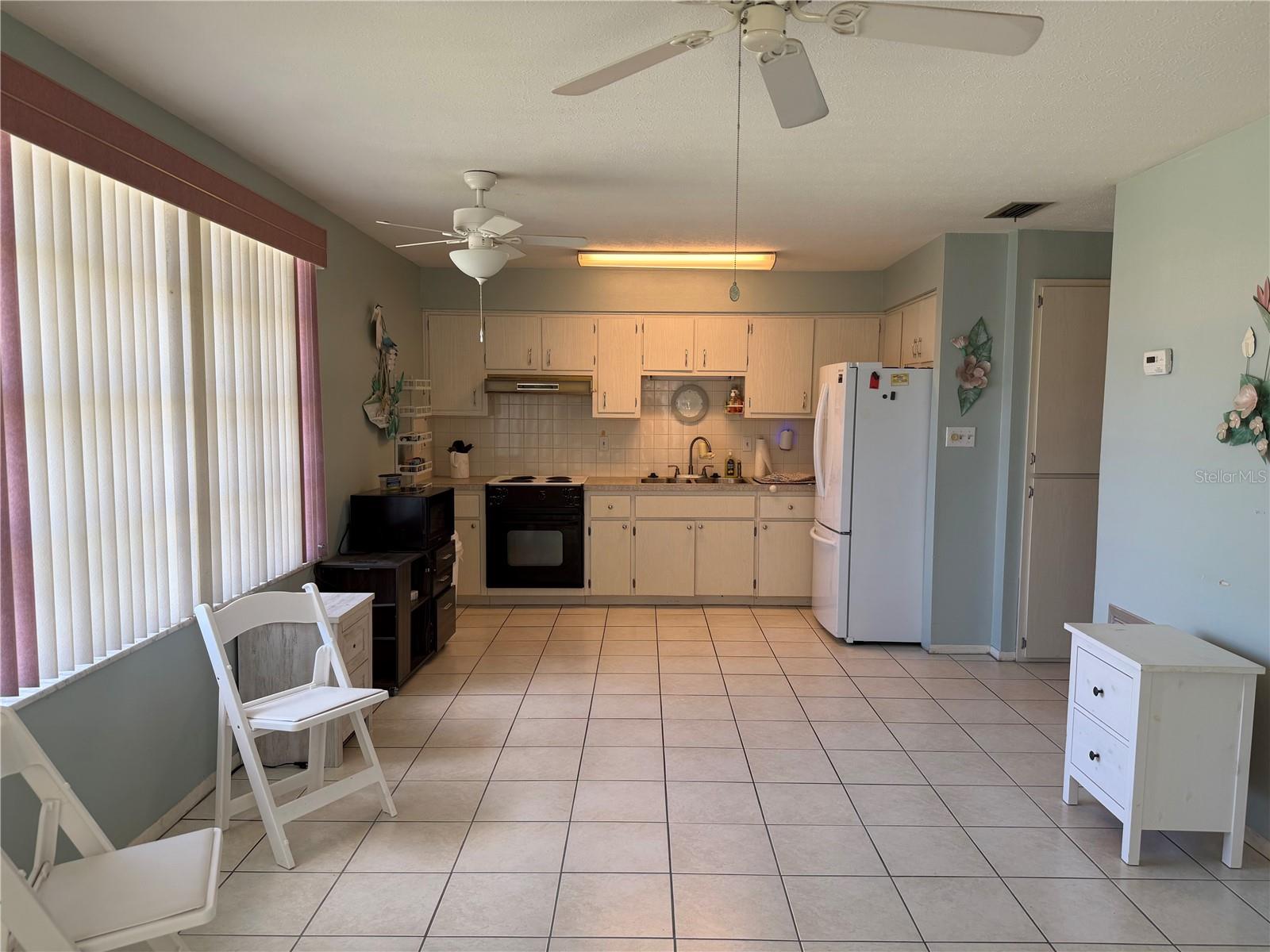 4340 Tahitian Gardens Unit D, Holiday, FL 34691