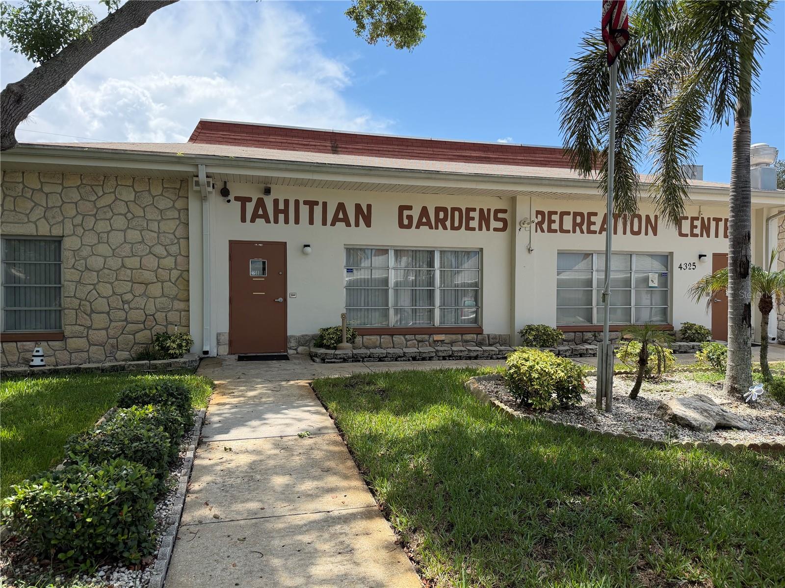 4340 Tahitian Gardens Unit D, Holiday, FL 34691