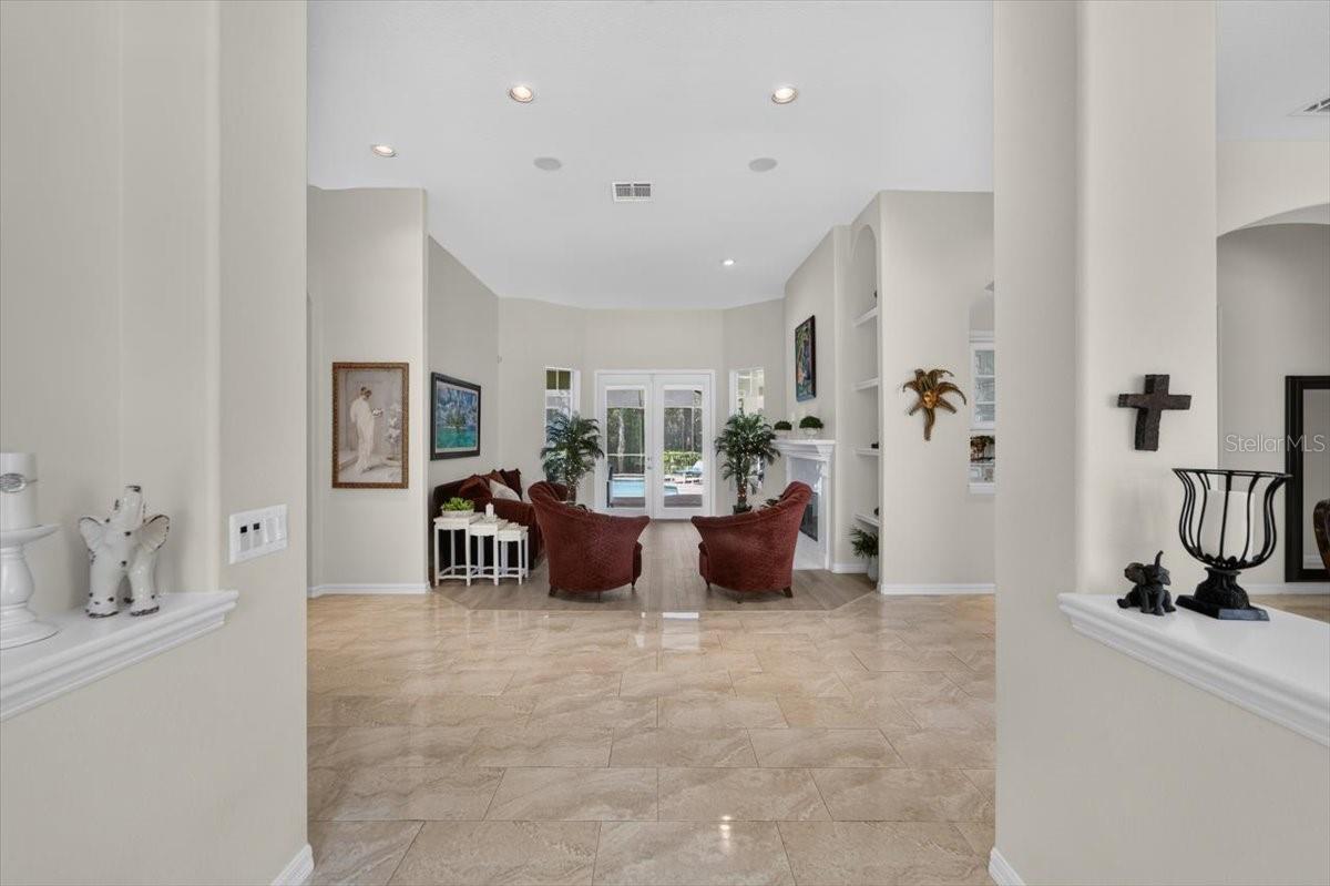5603 Eagleglen, Lithia, FL 33547