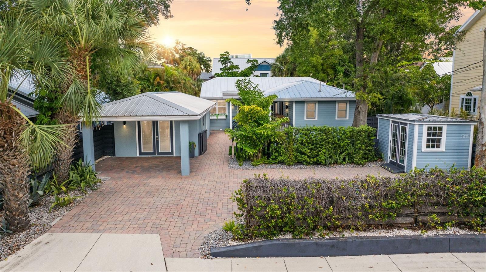 1841 Laurel, Sarasota, FL 34236