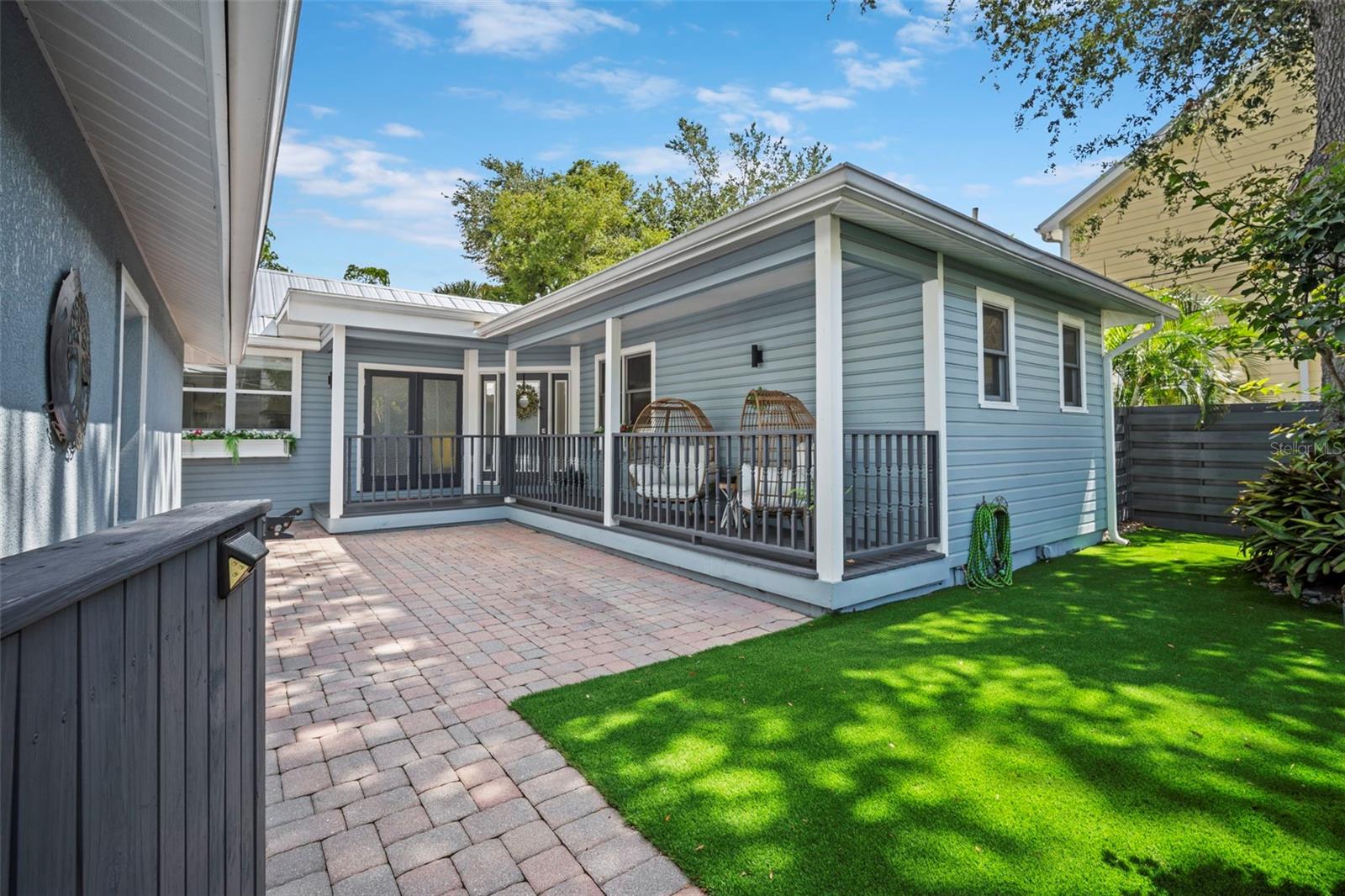 1841 Laurel, Sarasota, FL 34236