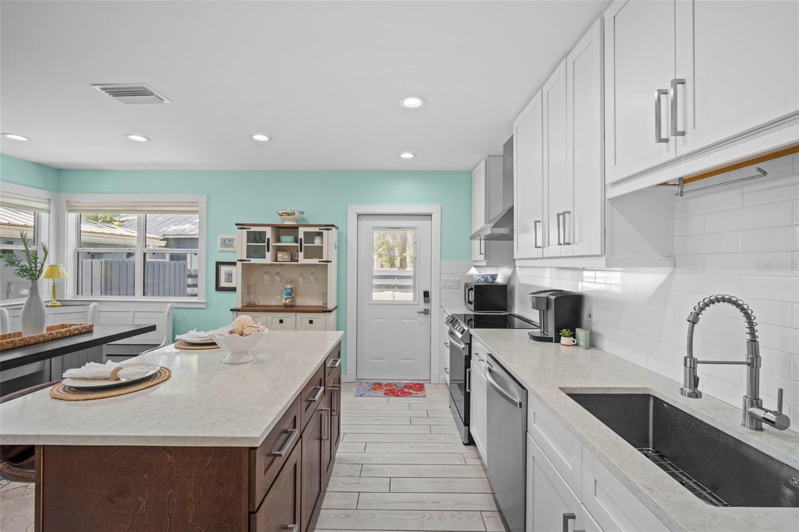 1841 Laurel, Sarasota, FL 34236