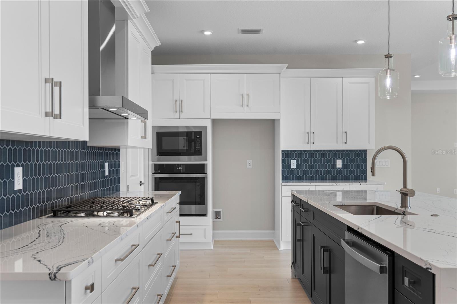 1727 Point Grace, Tavares, FL 32778