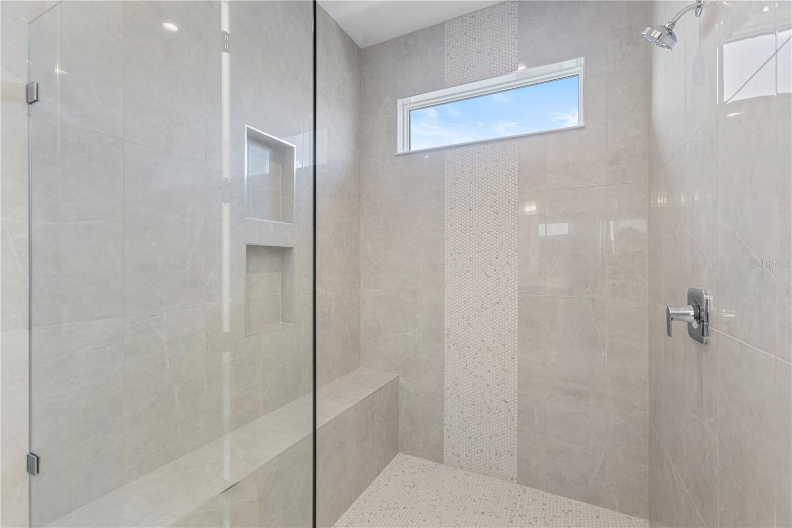 1727 Point Grace, Tavares, FL 32778