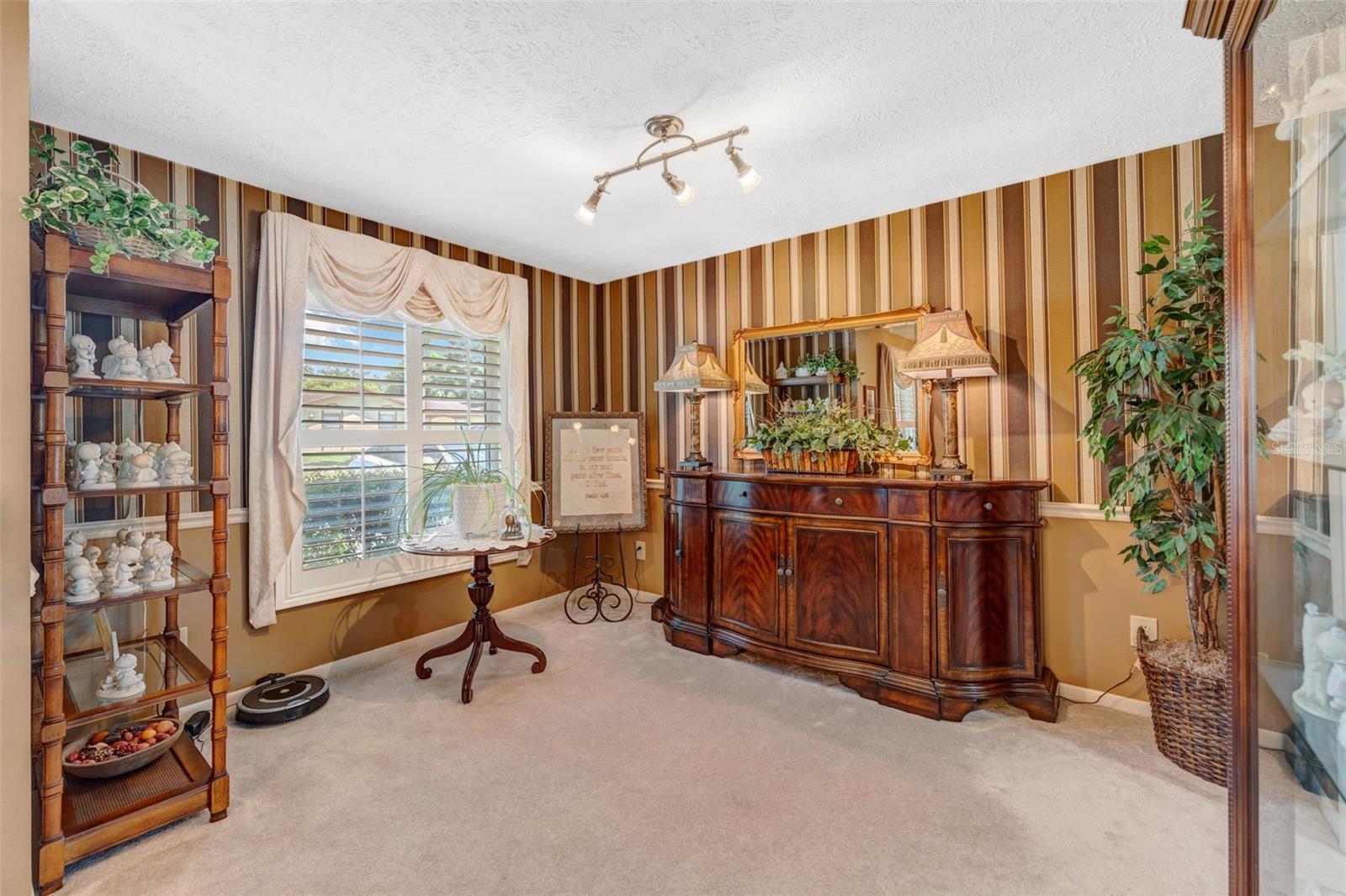 4001 Highgate, Valrico, FL 33594