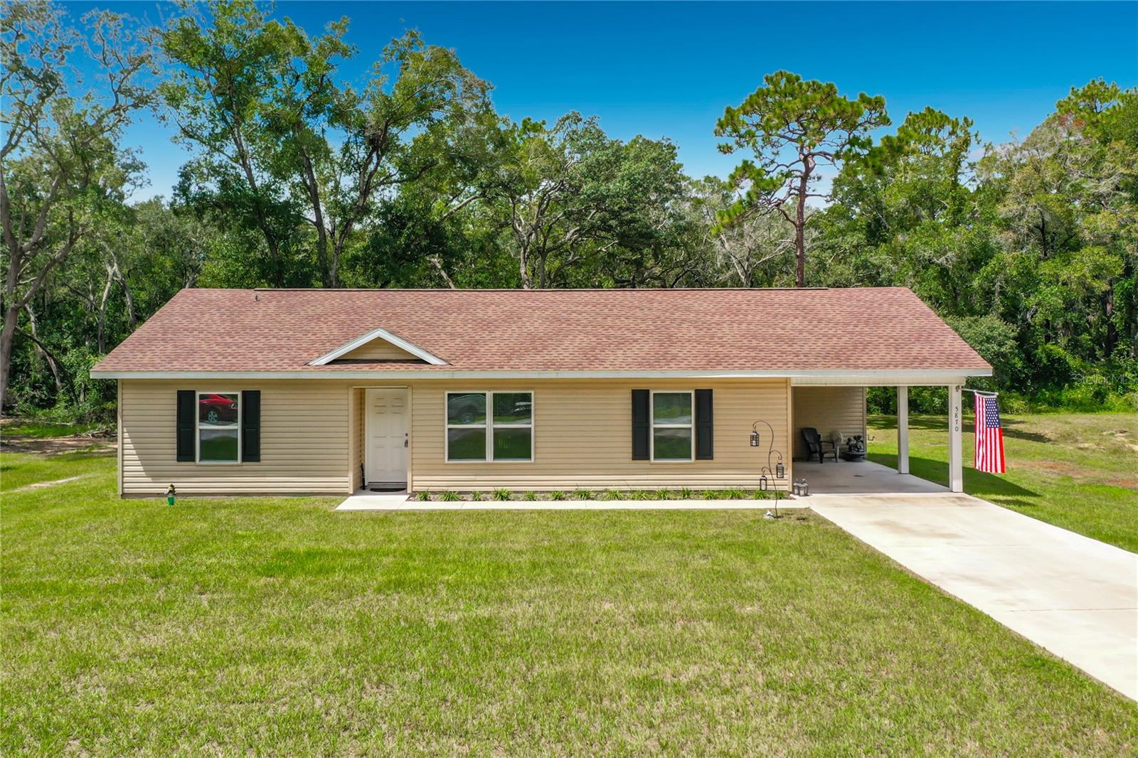 5870 171st, Ocklawaha, FL 32179