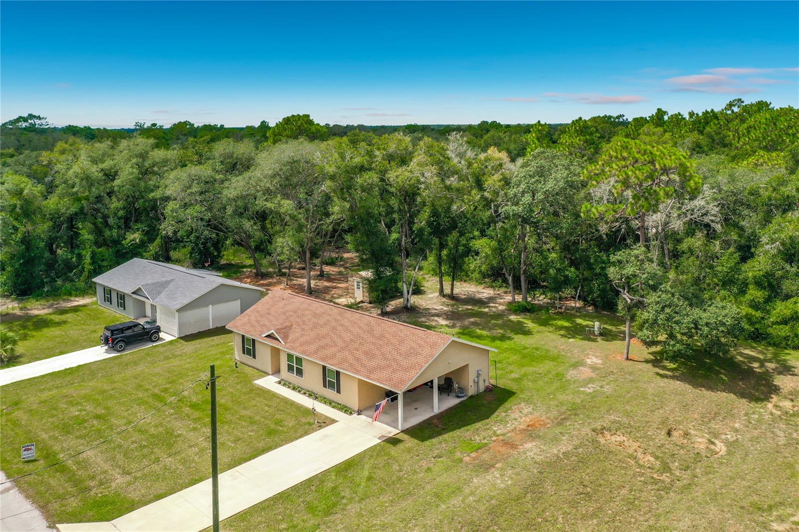 5870 171st, Ocklawaha, FL 32179