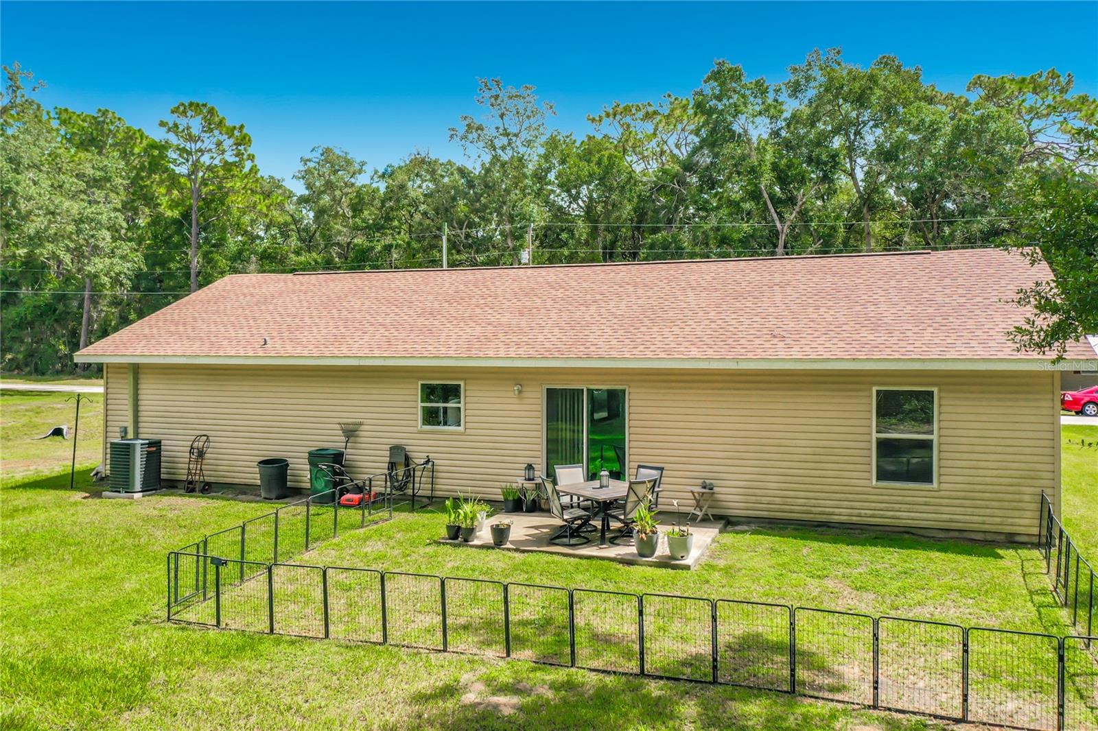 5870 171st, Ocklawaha, FL 32179