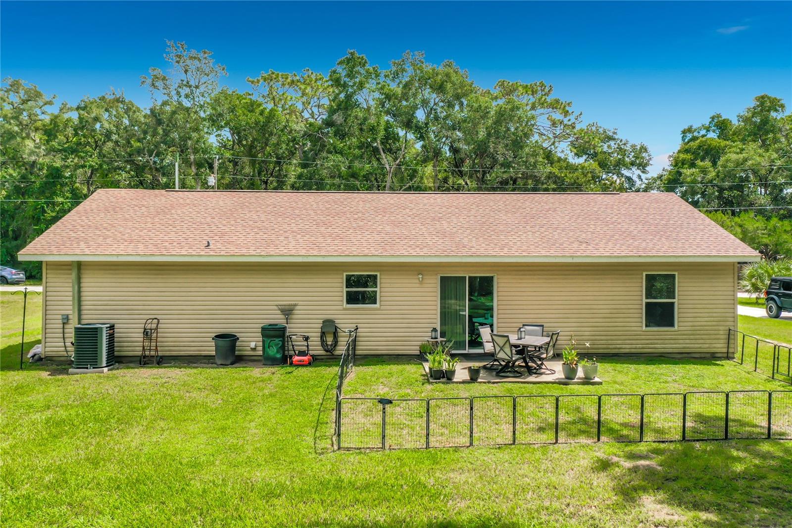 5870 171st, Ocklawaha, FL 32179