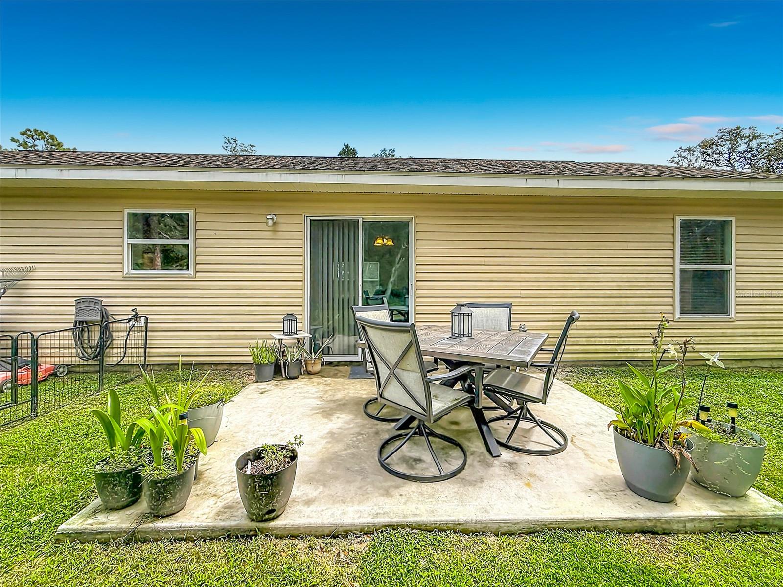 5870 171st, Ocklawaha, FL 32179