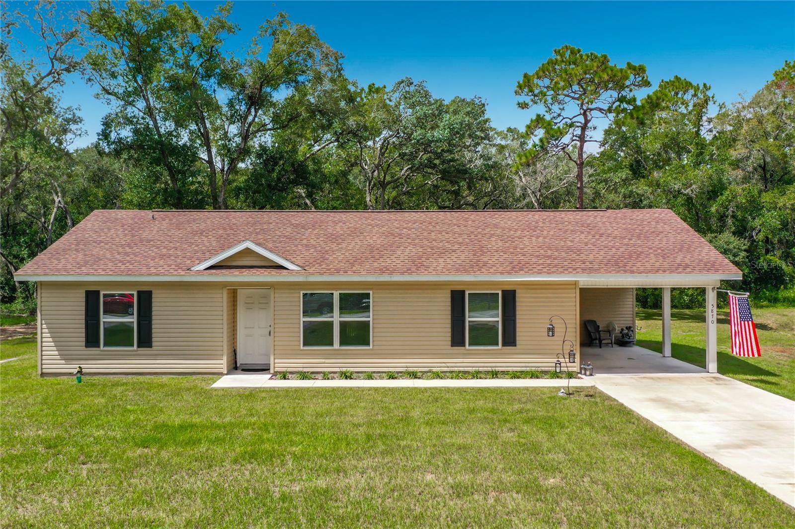 5870 171st, Ocklawaha, FL 32179