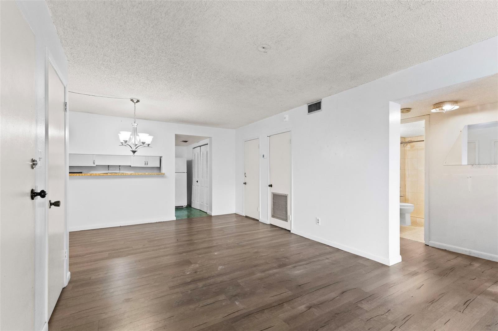 5820 Church Unit 345a, Tampa, FL 33614
