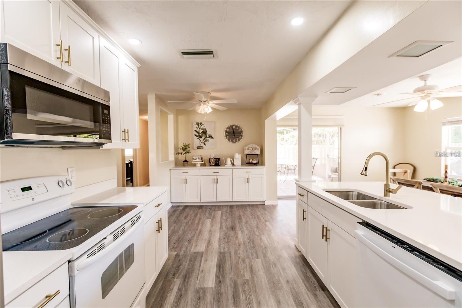 3716 Mundy Ridge, Sarasota, FL 34233