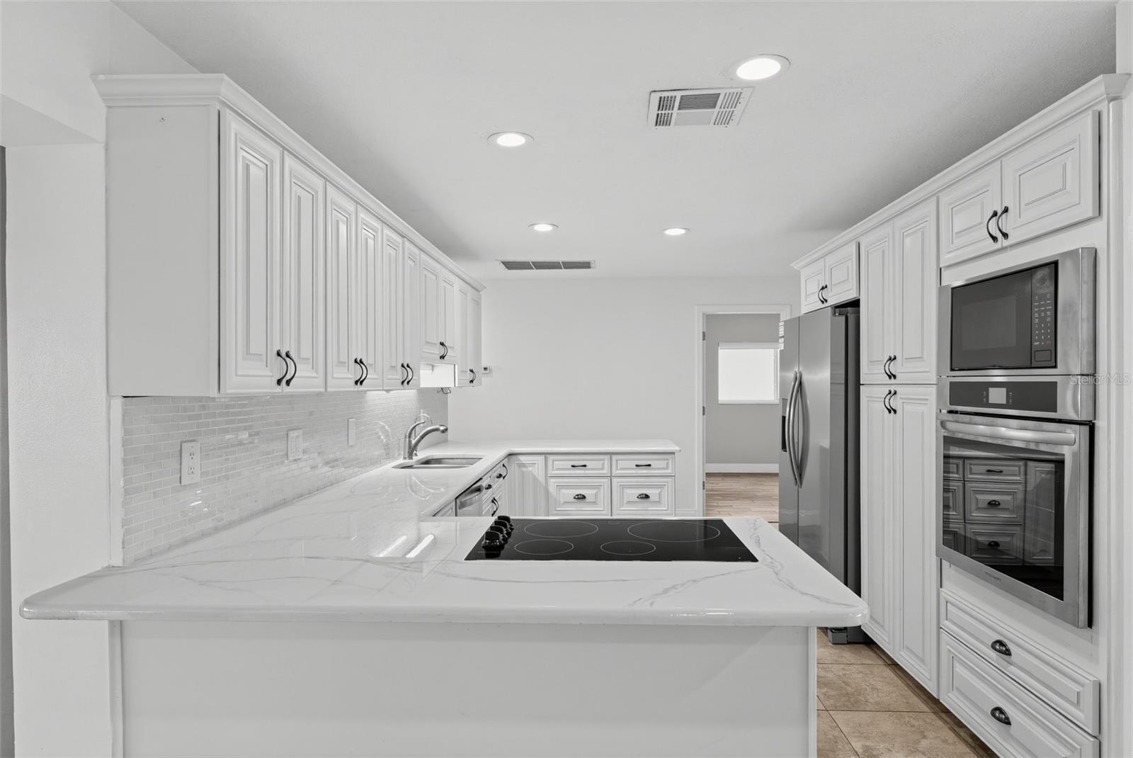 186 Mandolin, Lake Placid, FL 33852