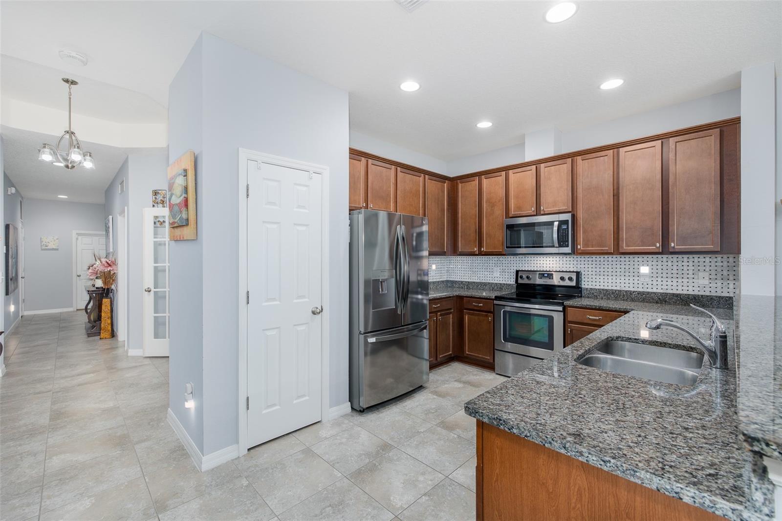 2220 Parrot Fish, Holiday, FL 34691