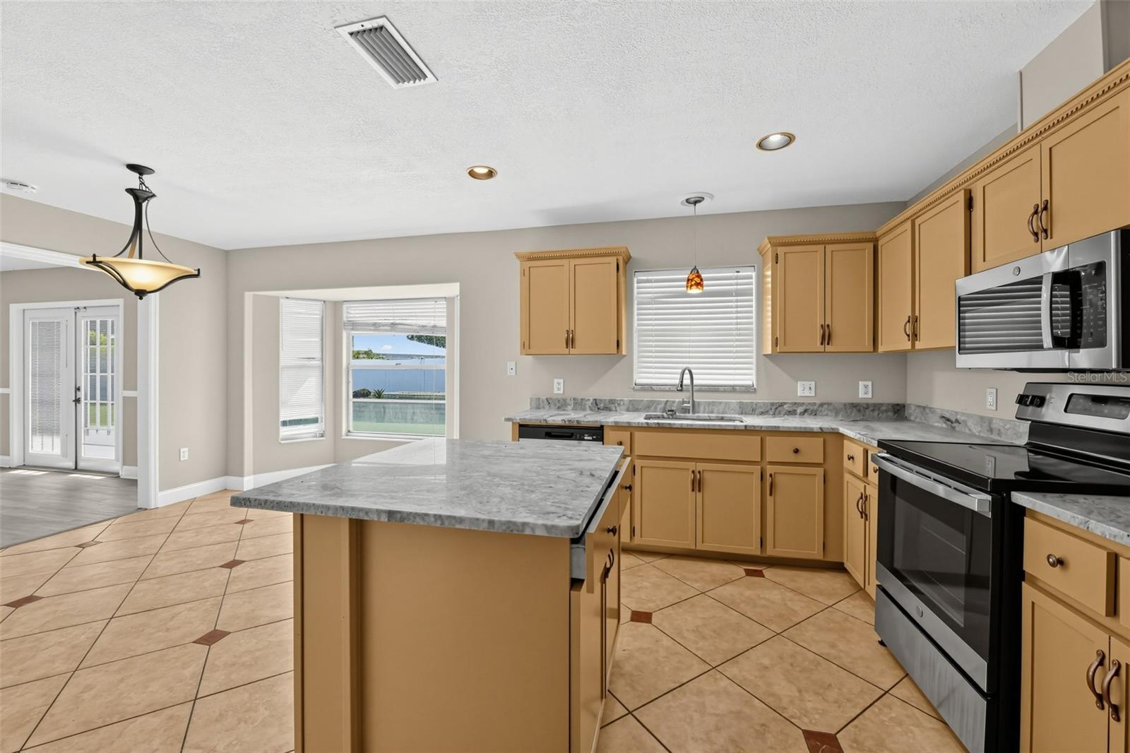 1304 71st, Bradenton, FL 34209