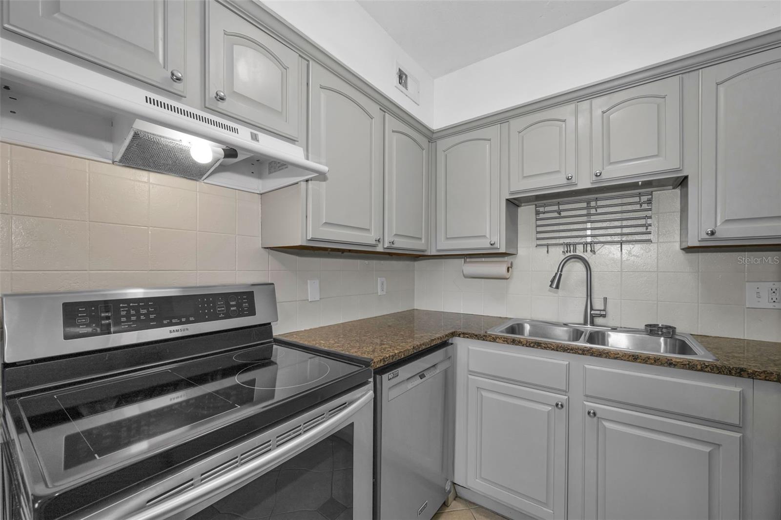 6100 Gulfport Unit 405, Gulfport, FL 33707