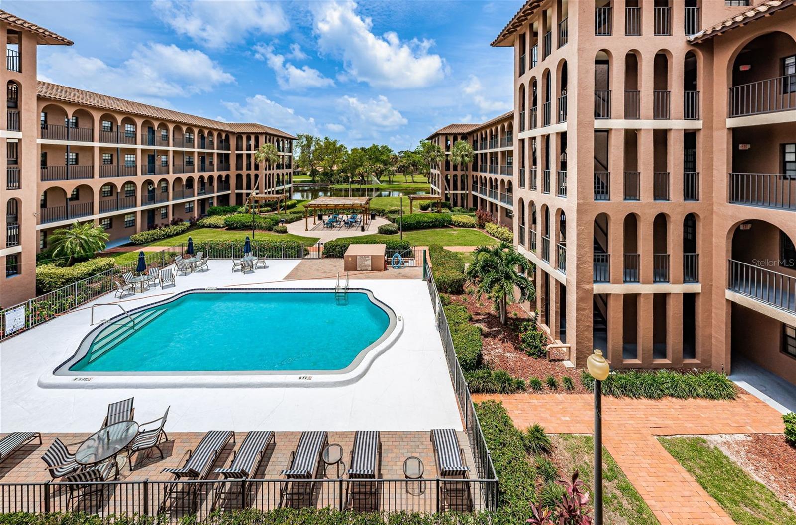 6100 Gulfport Unit 405, Gulfport, FL 33707