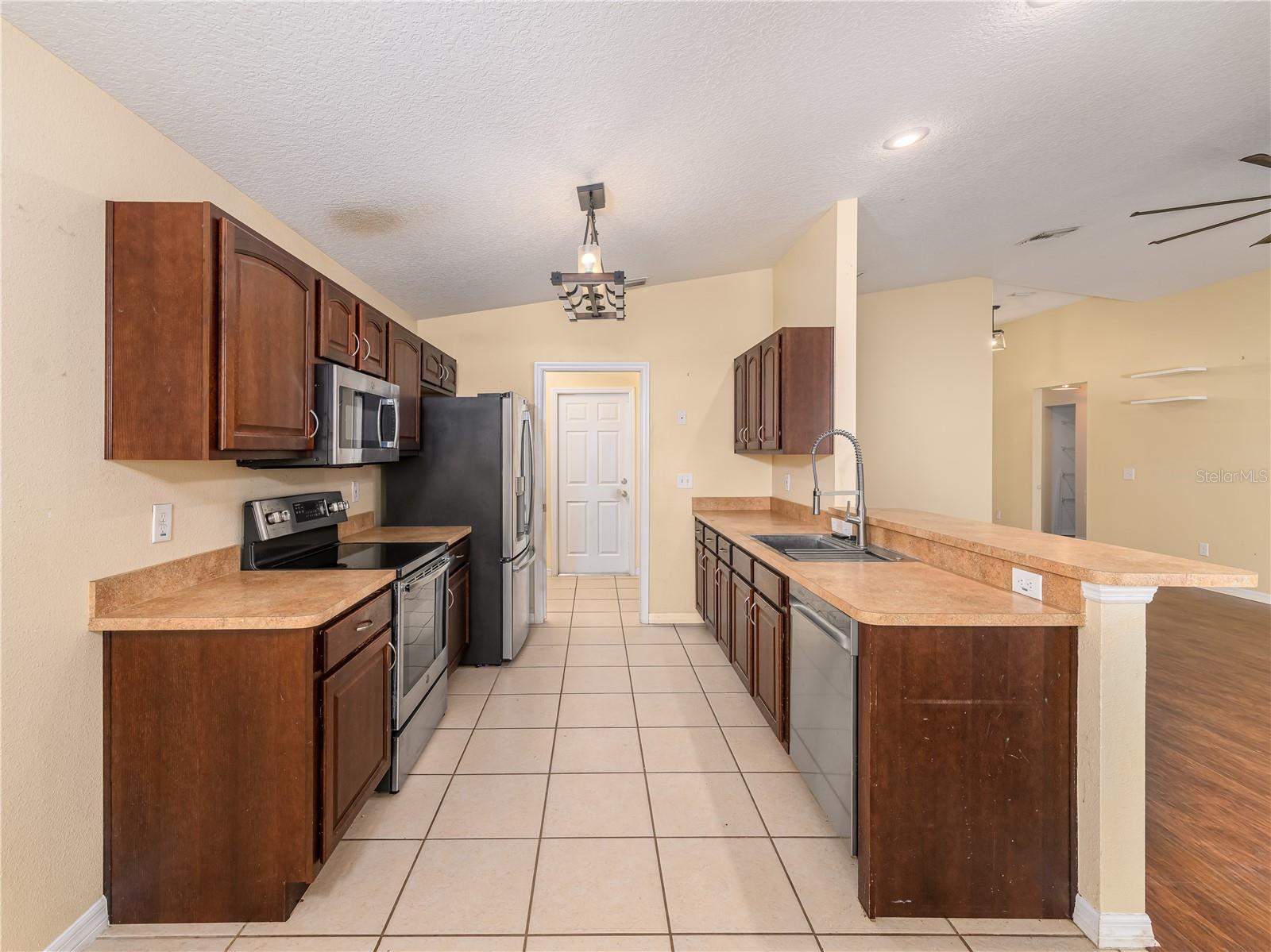 37154 Highland Bluff, Dade City, FL 33523