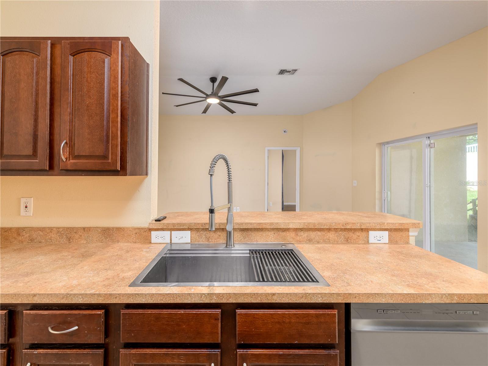 37154 Highland Bluff, Dade City, FL 33523