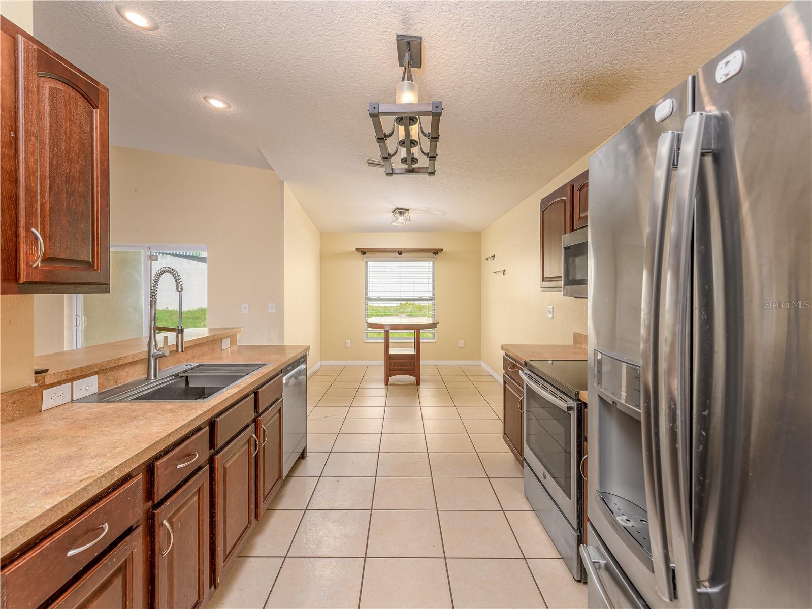 37154 Highland Bluff, Dade City, FL 33523