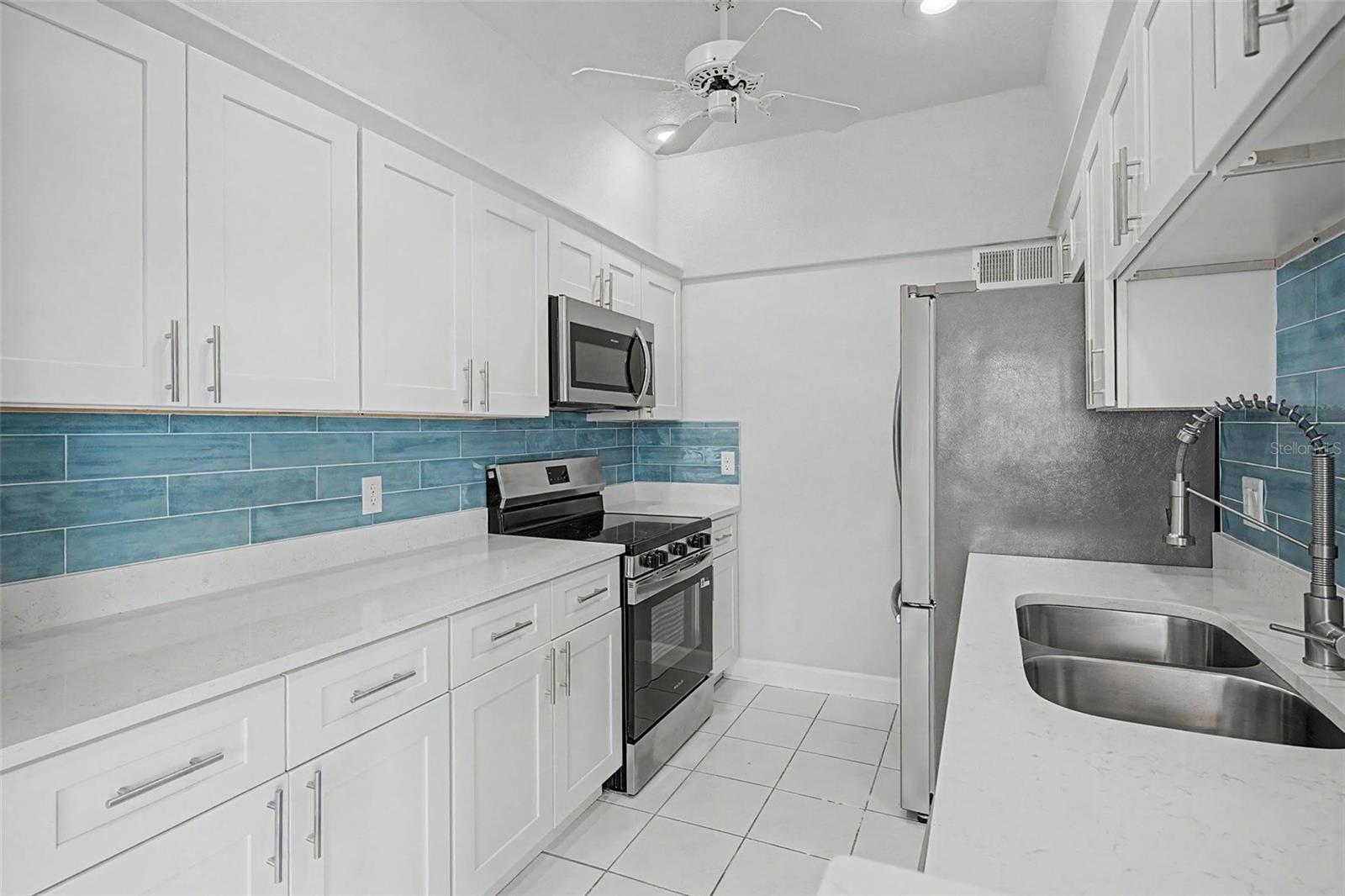 519 Plaza Seville Unit 39, Treasure Island, FL 33706