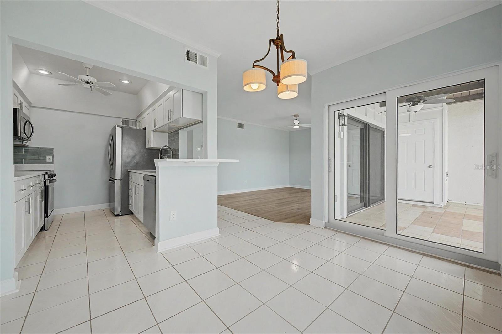 519 Plaza Seville Unit 39, Treasure Island, FL 33706