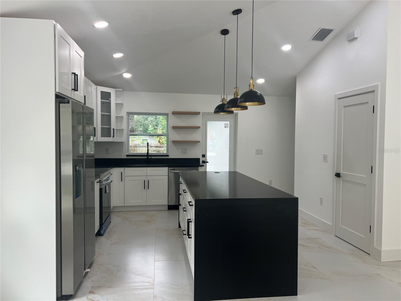 8915 Willow, Tampa, FL 33604