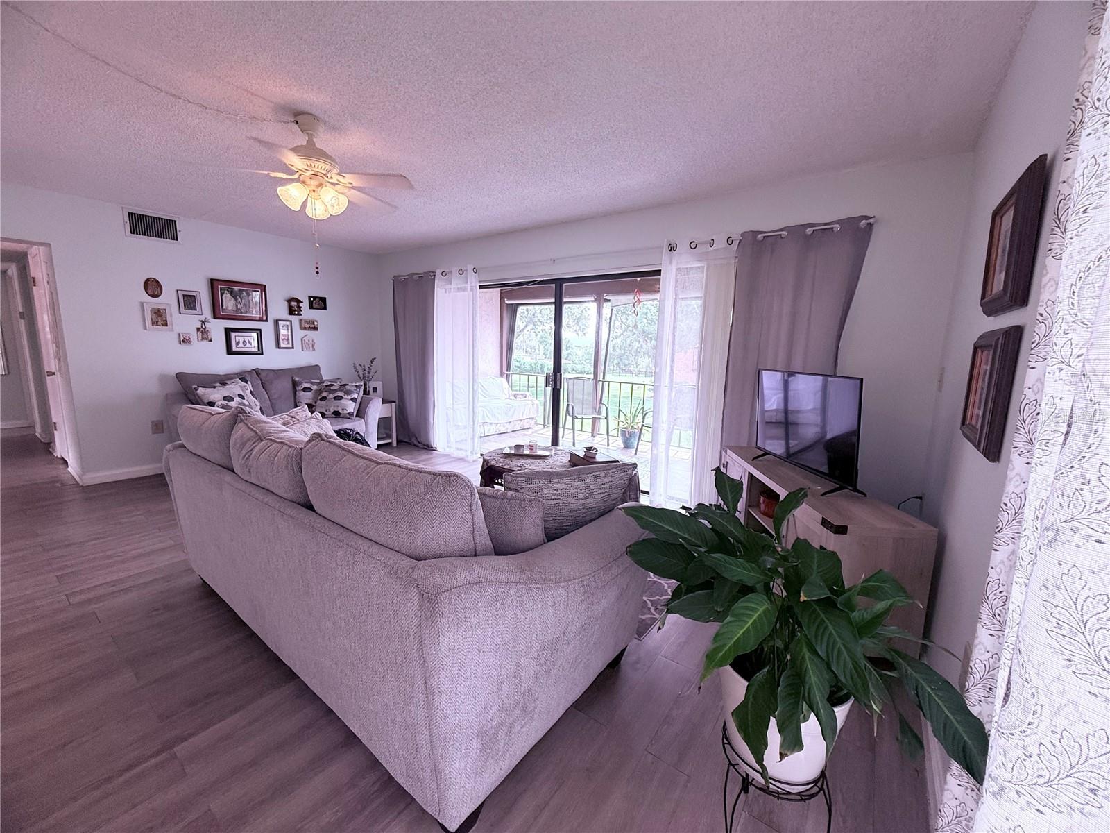227 La Casa Unit 227, Lake Wales, FL 33898