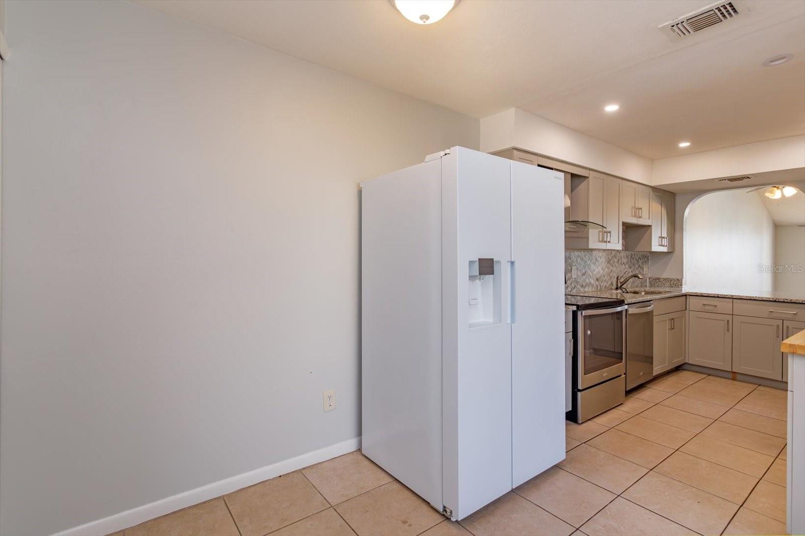 5429 Vineland Unit 6f, Orlando, FL 32811