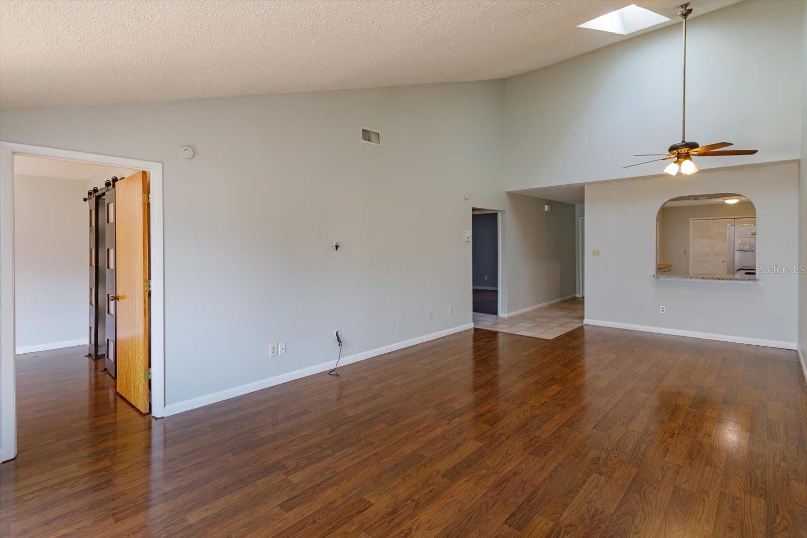 5429 Vineland Unit 6f, Orlando, FL 32811