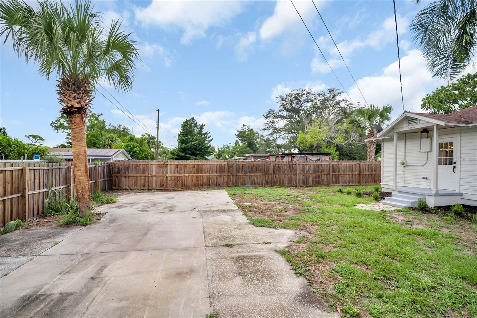 5355 2nd, St Petersburg, FL 33707