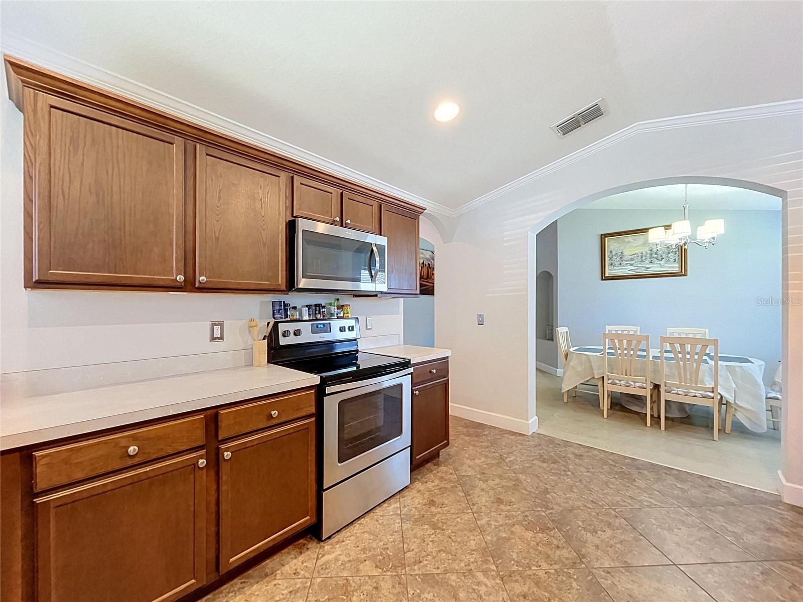 418 Majestic Gardens Blvd, Winter Haven, FL 33880