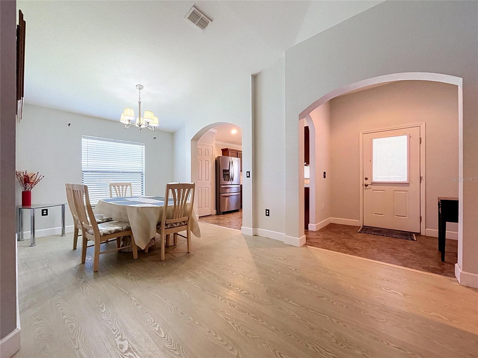 418 Majestic Gardens Blvd, Winter Haven, FL 33880