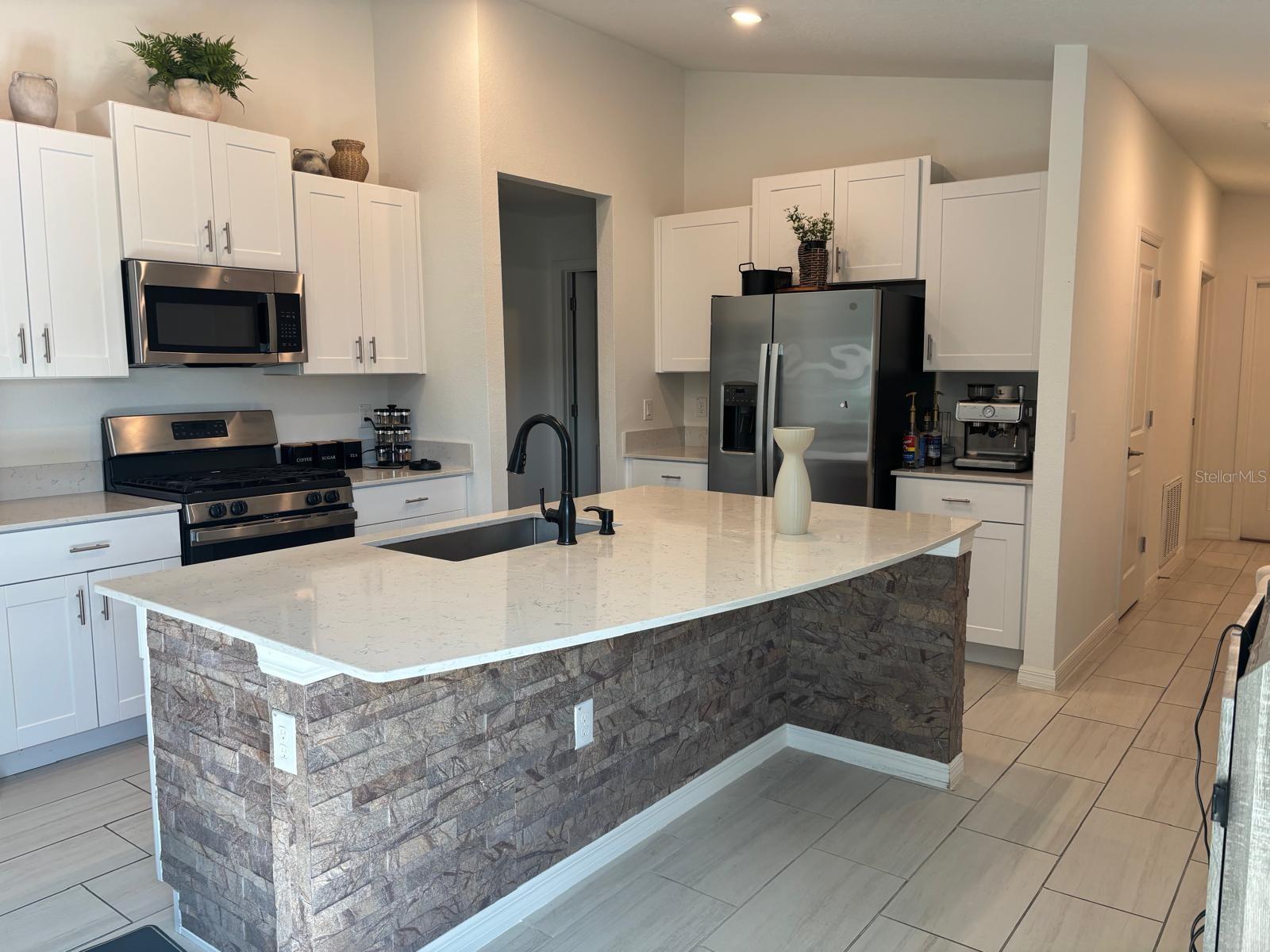 22481 Storybook Cabin, Land O Lakes, FL 34637