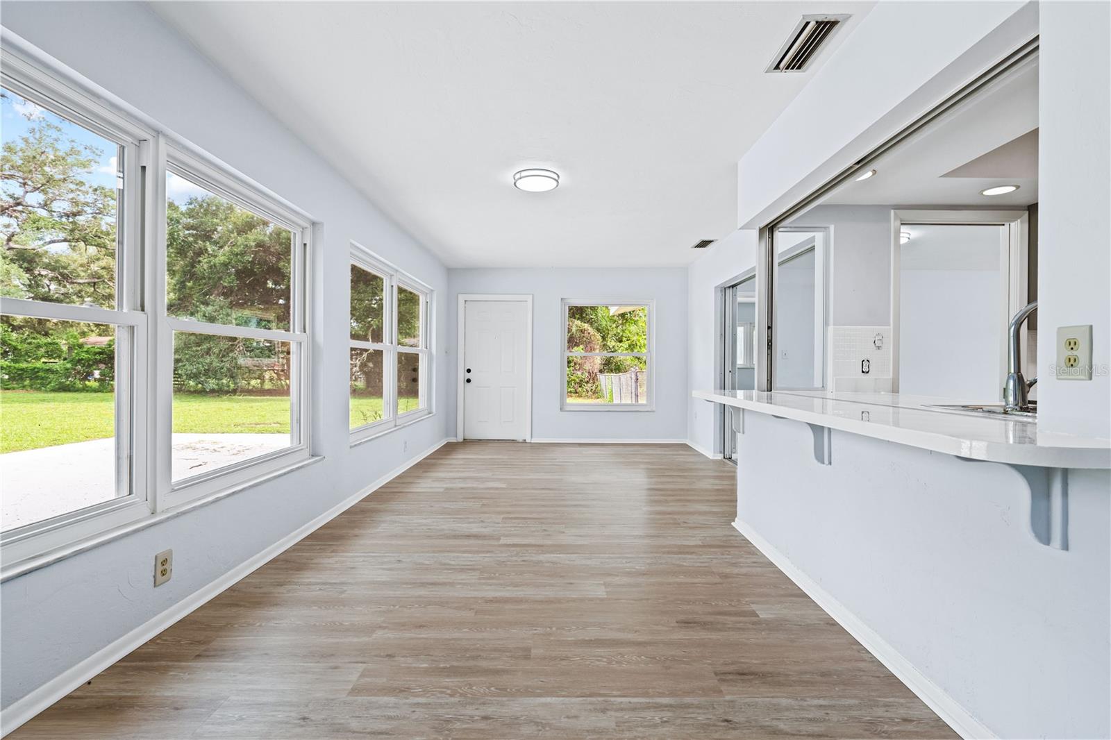 3733 Malec, Sarasota, FL 34233