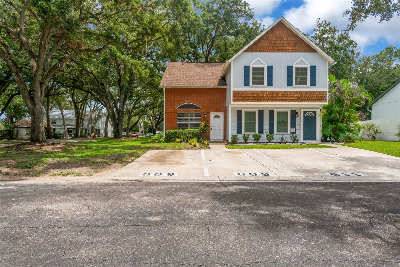 609 Saint Henry, Brandon, FL 33511