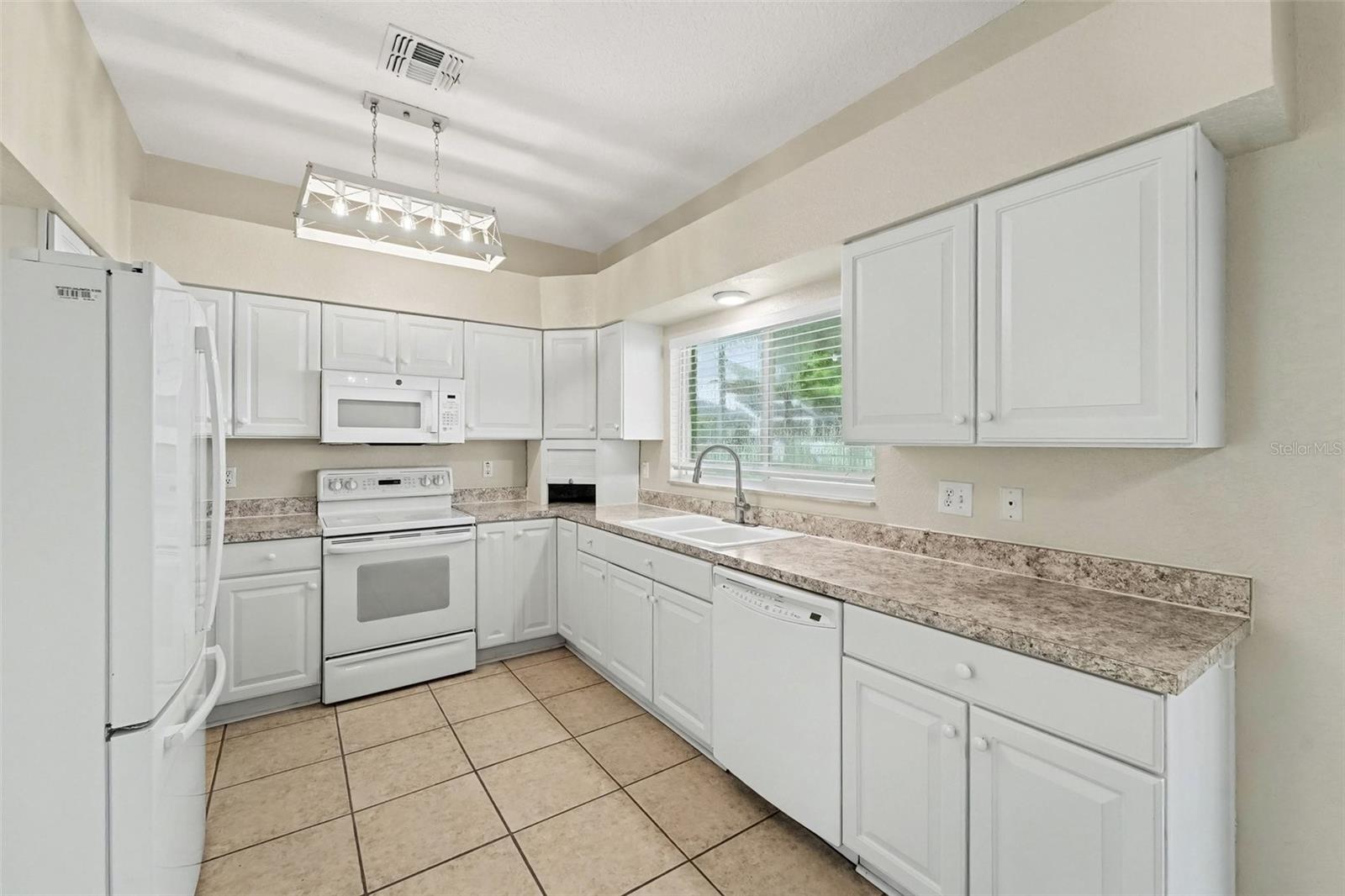19431 Sandy Springs, Lutz, FL 33558
