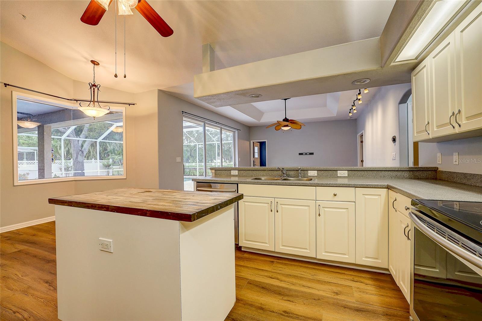 143 Mill, Bradenton, FL 34212