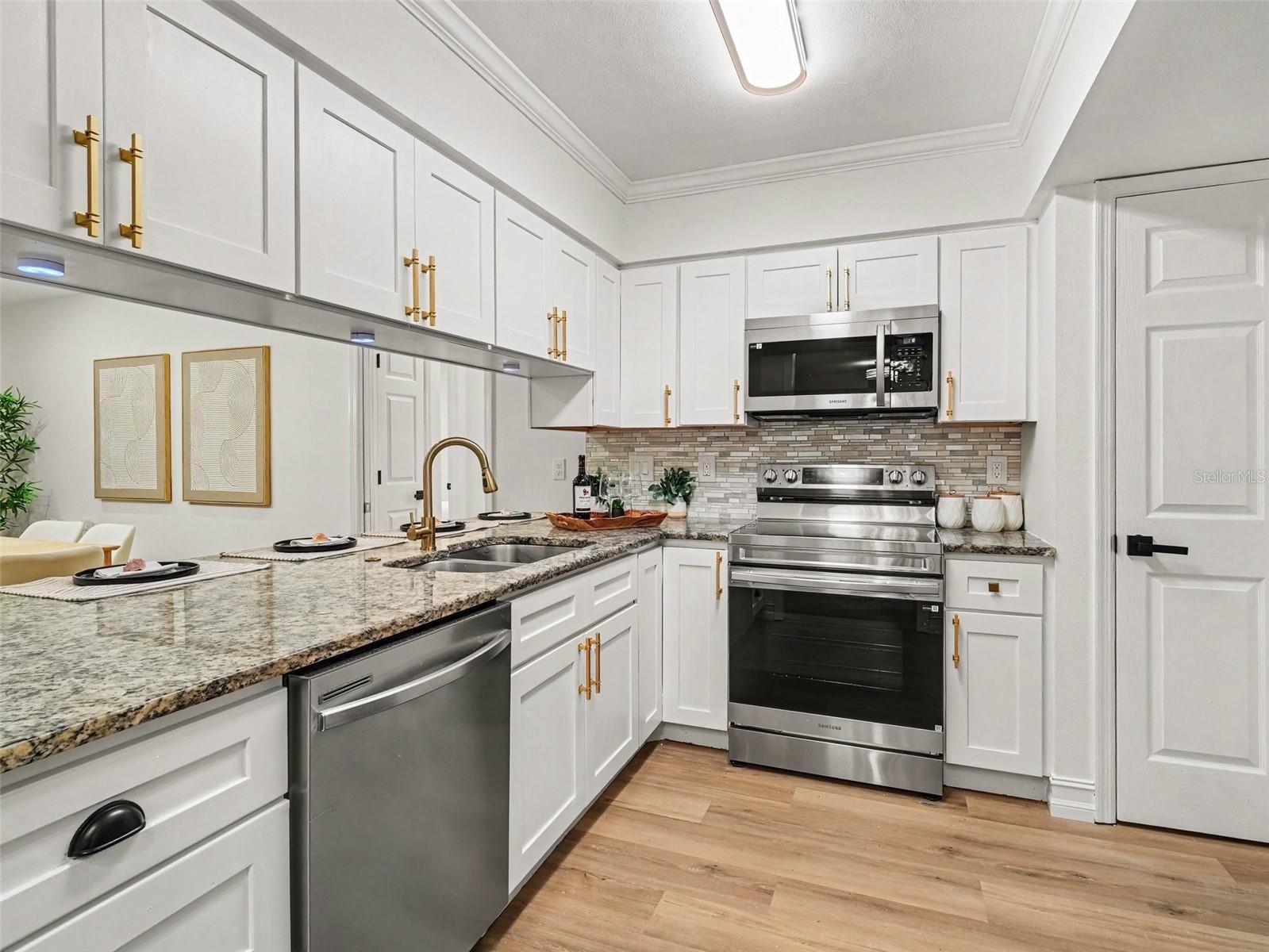 6703 Pointe West Blvd, Bradenton, FL 34209