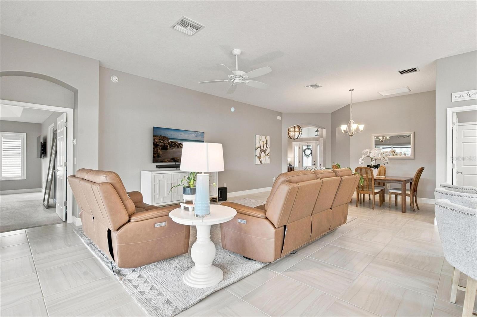 5835 Hensley, The Villages, FL 32163