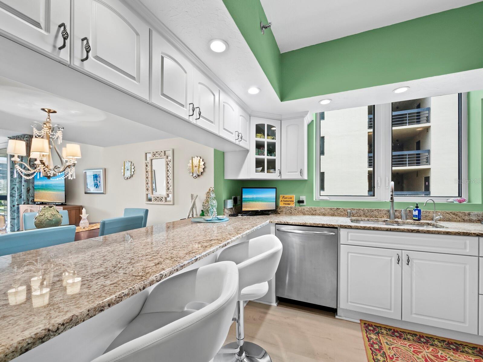 1075 Gulf of Mexico Unit 205, Longboat Key, FL 34228